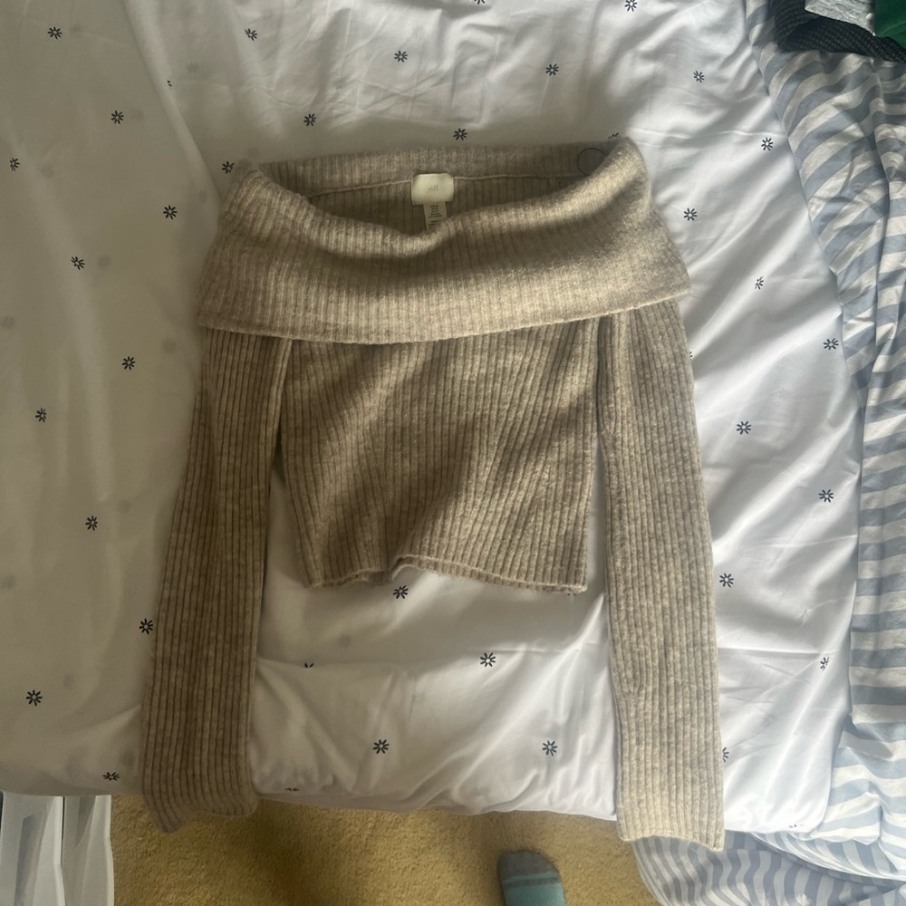 H&M, XS, light brown sweater